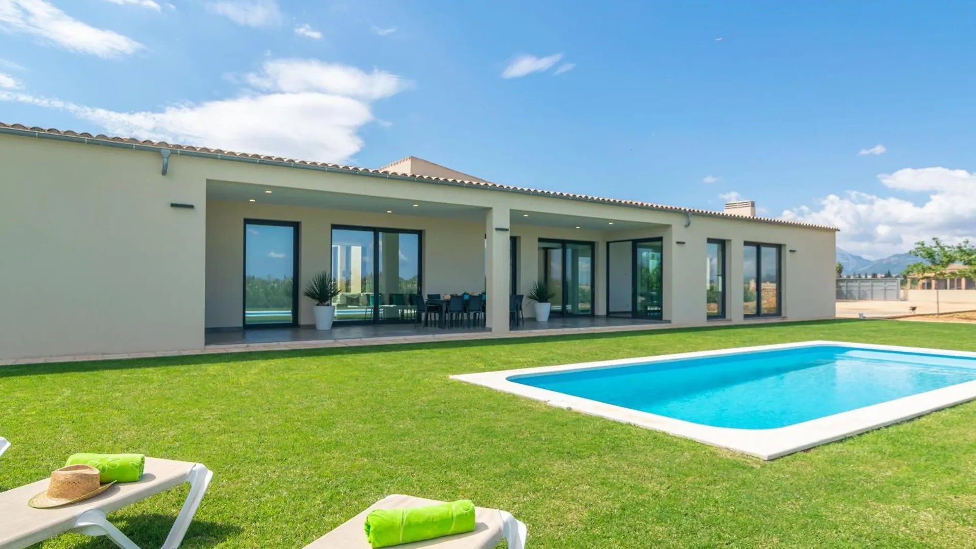 Villa Son Sastre -Figuerola- Muro